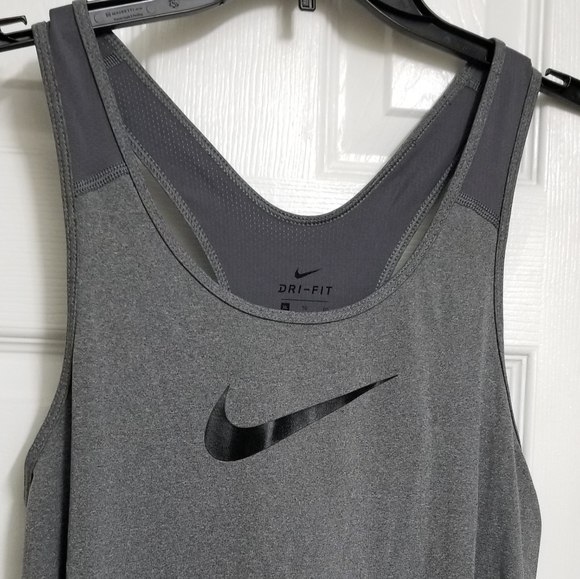 Tank top - Picture 2 of 5